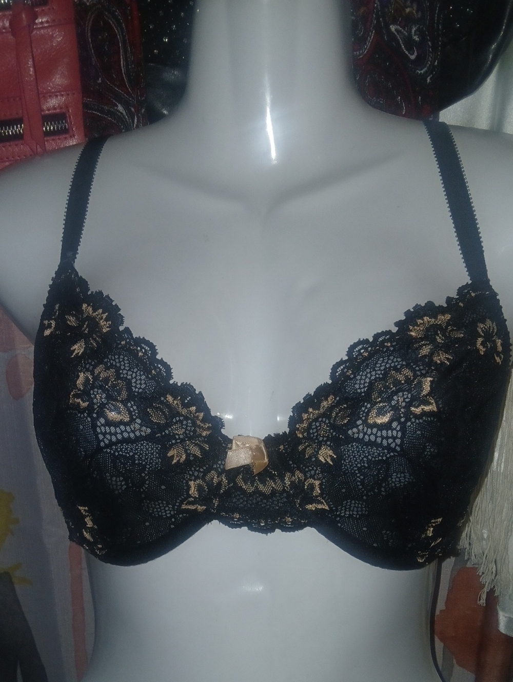 Apt. 9 Black Lace Underwire Bra with Rose Gold Embroidery 38C